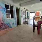 Mi Refugio Dive House